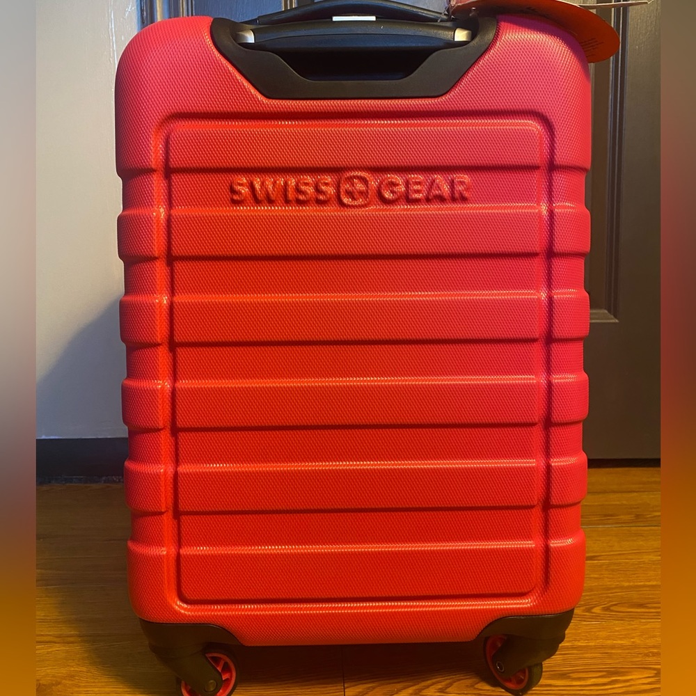 BRAND NEW Swiss gear carry on